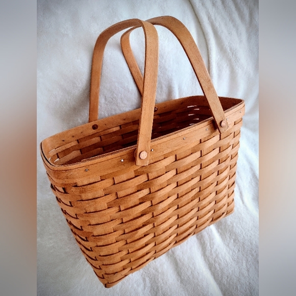 1994 Longaberger Large Magazine Basket w/ Swing Handles, Excellent Condition! - Picture 2 of 10